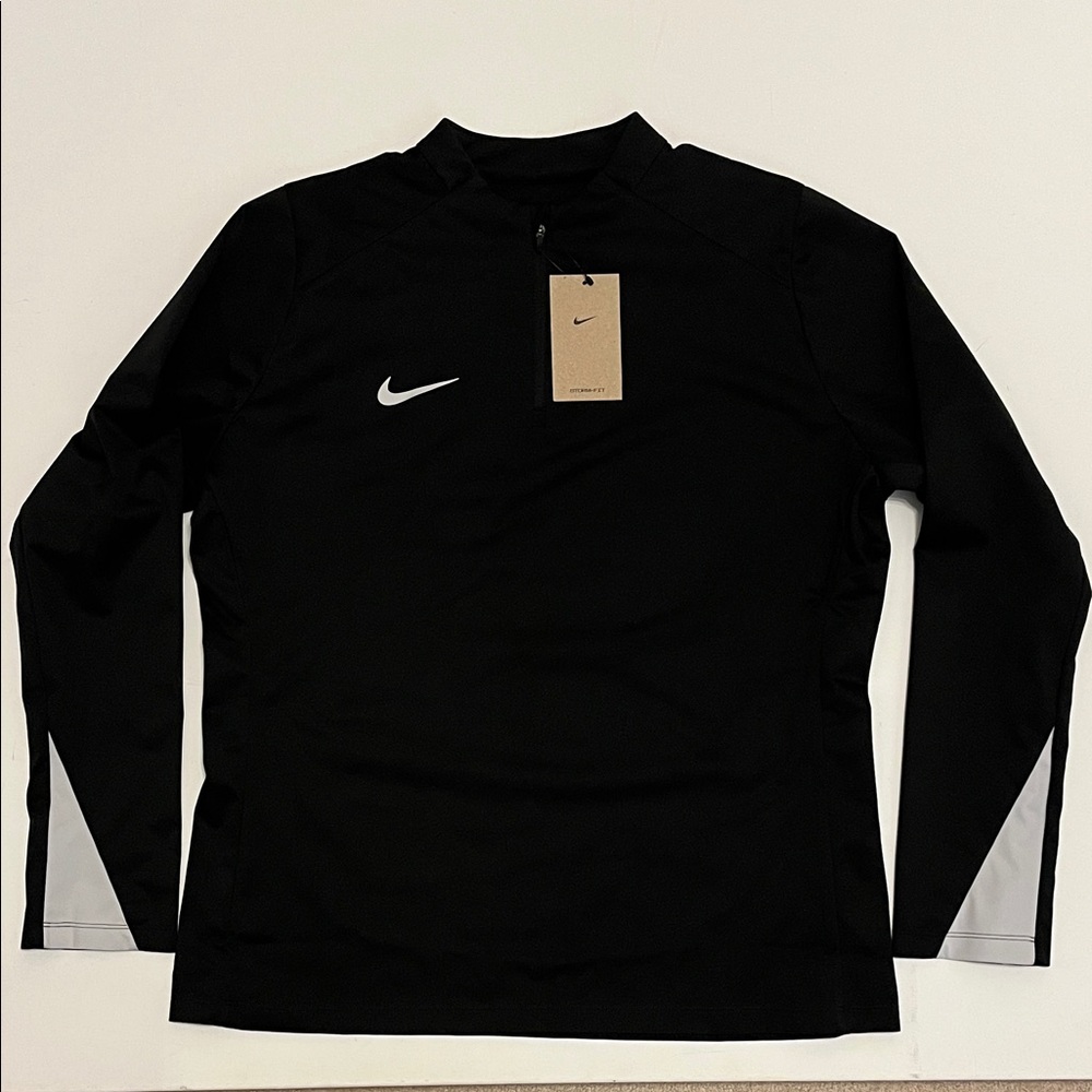 Nike Strike Shirt Womens L waterproof Storm-Fit 1/4 zip Black FZ3987 NWT $95